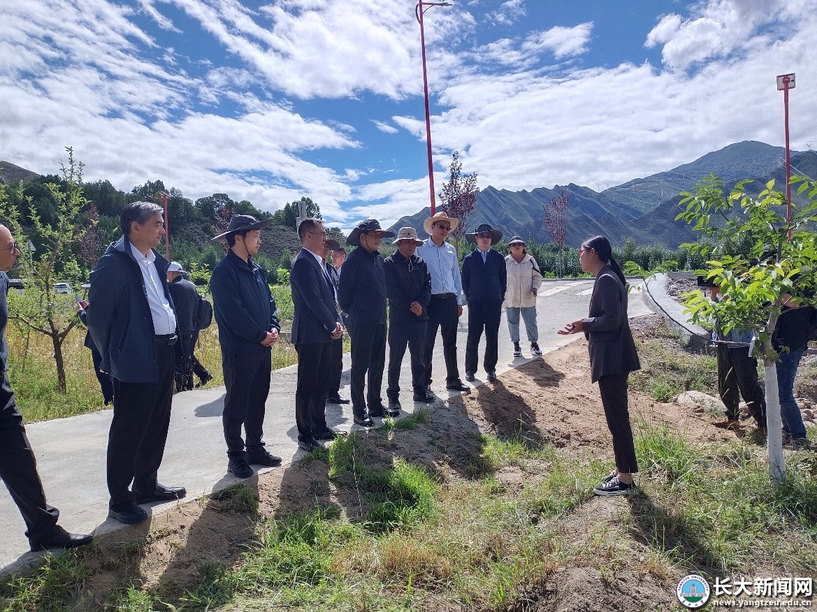 副省长王立考察长江大学西藏高原核桃产业研究所